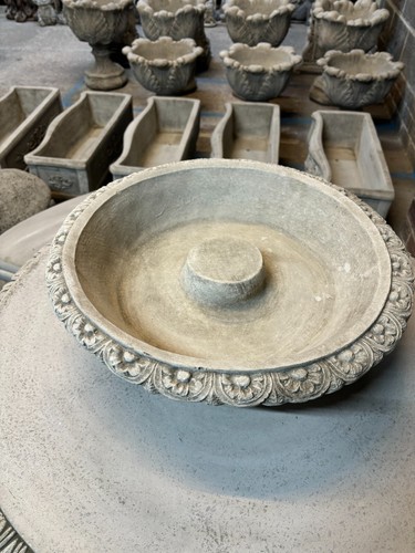 Large bird bath - bird, top