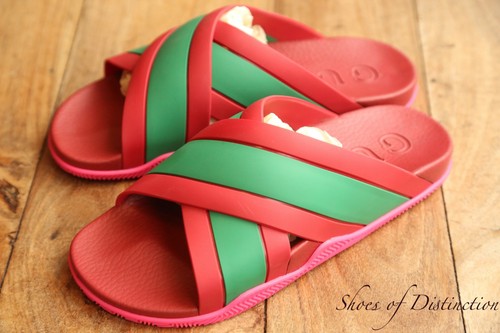 Gucci red green rubber sandals - red,