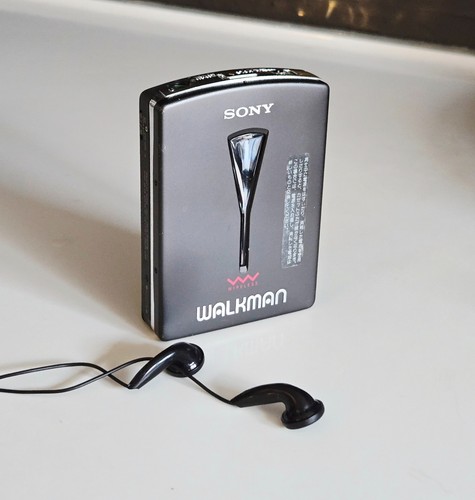 Super rare sony we7 walkman - super,