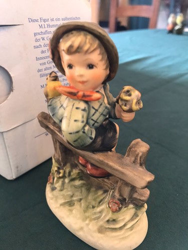 Goebel hummel figurine - goebel,