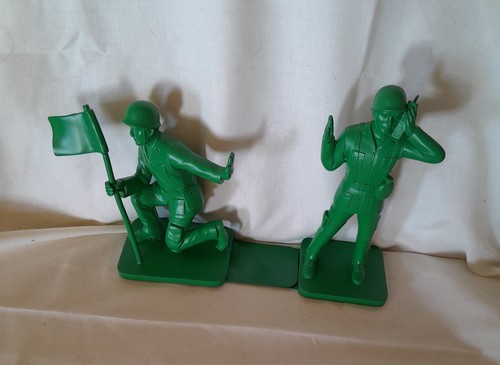 Green army soldiers from toy - green,