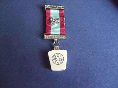 Good masonic mark breast - good,