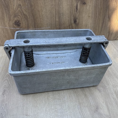 Vintage cast aluminium meat - cast,