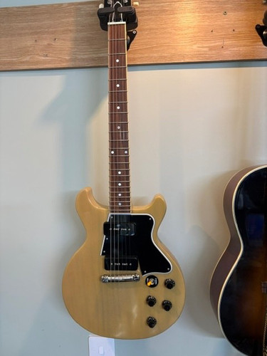 Epiphone inspired gibson - inspired, by