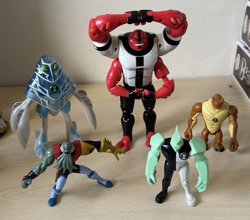 Ben action figure bundle - 10,