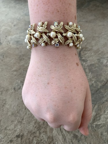 Vintage jewelcraft faux pearl - jewelcraft,
