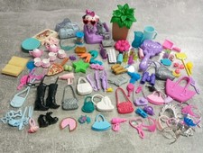 Barbie Doll Dream House Bedroom Bathroom Accessories jewellery Mirror pets Brush