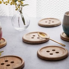  SET OF 6 WOOD BUTTON ROUND SHAPE DRINKS COASTERS COFFEE TABLE BY SASS & BELLE