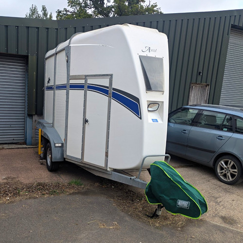 Bateson ascot horse trailer - ascot,