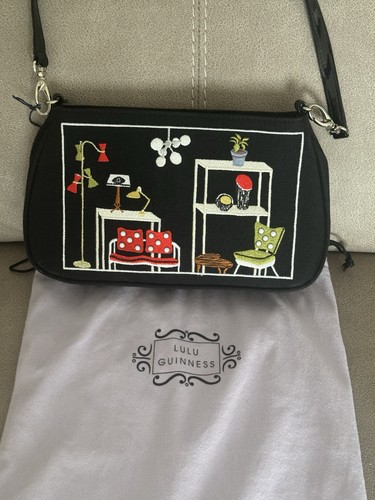 Nwt rare shop front lulu - rare,