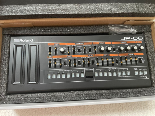 Roland boutique - jp-08,