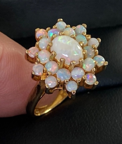 Vinatge 9ct gold austalian - vinatge,