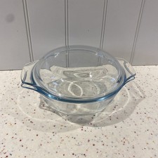 vintage French pyrex casserole dish with lidapprox 8” without including handles 