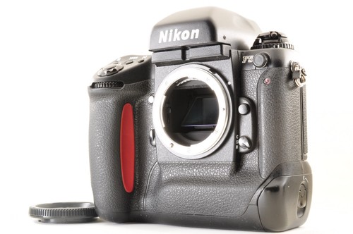 Nikon black 35mm slr film - f5,