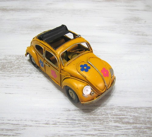 Beetle yellow vintage - vw,