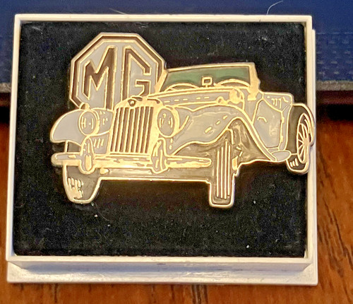 Classic car enamel pin - classic,
