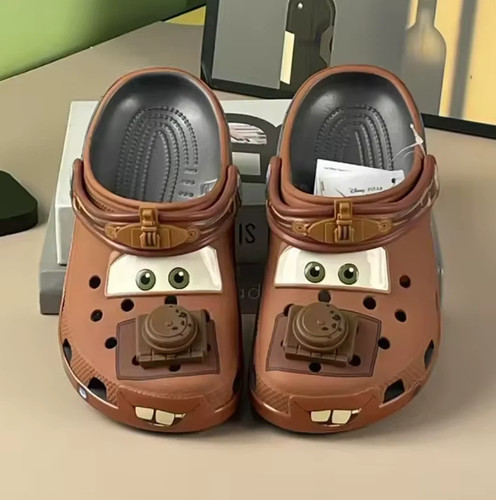Tow mater crocs disney - mater, pixar