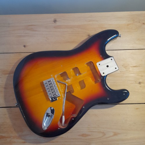 Stratocaster body 3 tone - stratocaster,