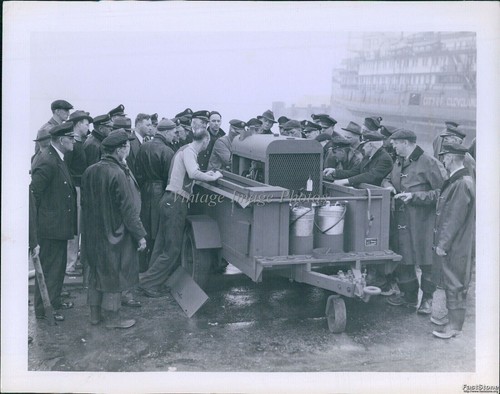 1942 fire fighters civilian - 1942,