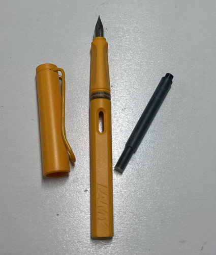 Lamy safari fountain pen - lamy,