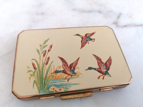 Vintage stratton powder - stratton,