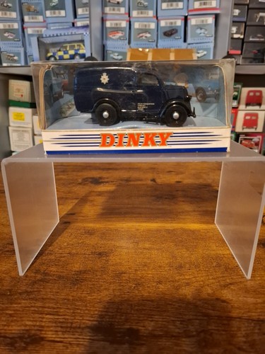 Dinky dy4 1950 - ford, e83w