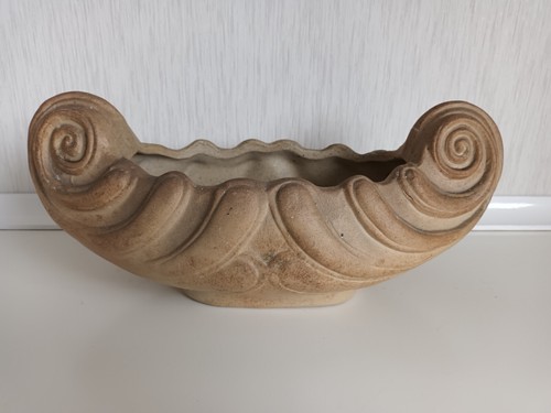 Hillstonia stoneware art - 14",