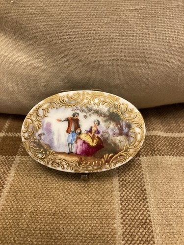 1890 meissen trinket box