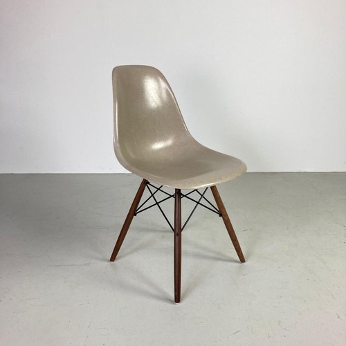 Eames dsw chair herman miller - eames,