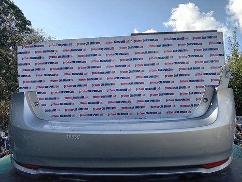 Toyota avensis saloon 4d - avensis, d-4d