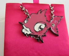 A RED PUNKY FISH SILVER CHAIN NECKLACE.   42cm.(16.5")