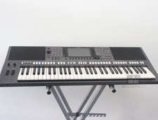 Yamaha PSR s770 - 61 Key Workstation Keyboard + 1 Year Warranty