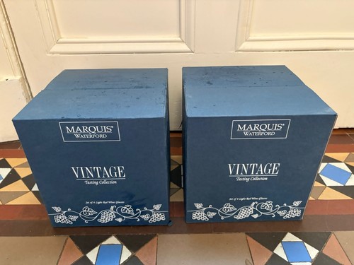 New set marquis - set, by
