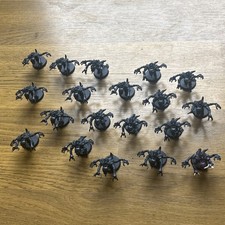 19 Classic Genestealers