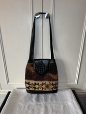 Vtg Yun Art  Kilim Wool &