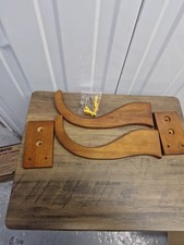 SURFBOARD WALL  MOUNTS