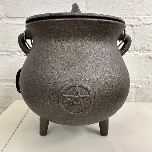 Cast iron cauldron - cast,