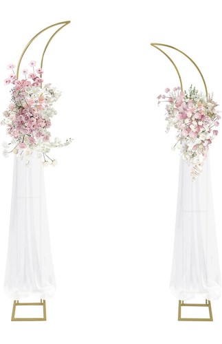 Plusfive curved wedding arch - plusfive,