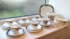 VINTAGE MISMATCH FLORAL TEA SET INC. TEAPOT 22 PCS WEDGWOOD, AYNSLEY, HEATHCOTE