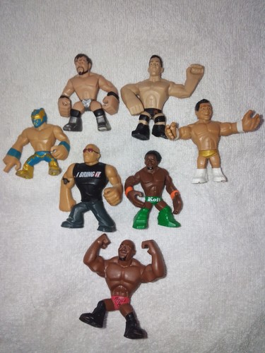 Wwe rumblers figure bundle - figure,