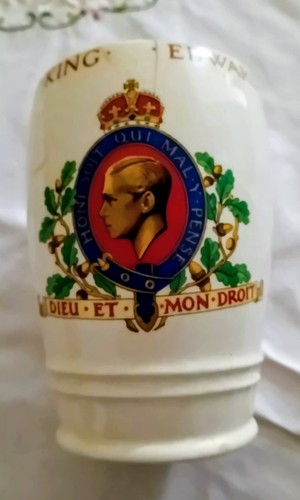 Beaker vase coronation - coronation, of