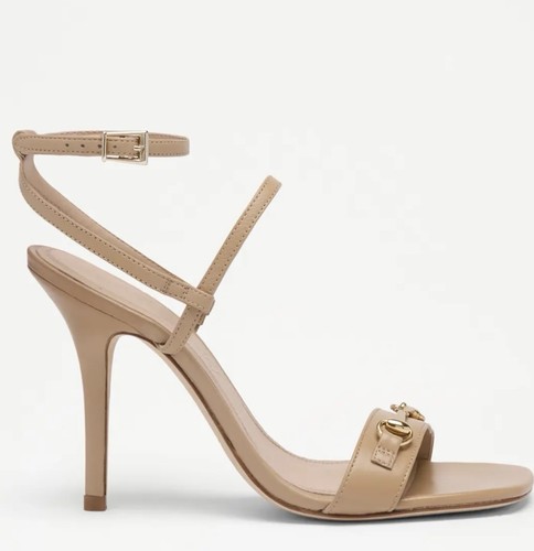 Russel bromley etterby nude - bromley,