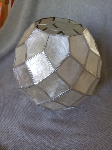 Silver natural opaque capiz - silver,