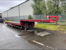 Nene artic Low Loader Flat Plant Trailer. Ideal for moving digger, tractor scrap