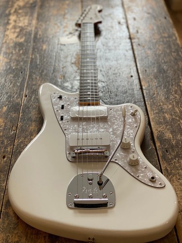 Fender japan flagship tokyo - fender,
