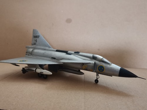 Airfix model saab viggen 72 - airfix,