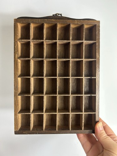 Vintage display shelf mini - /,