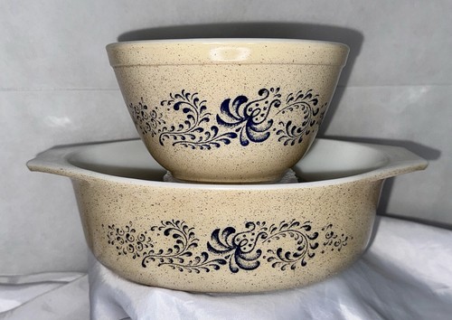 Vintage pyrex homestead 401 - vintage,