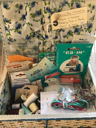 Vintage lined sewing - , box