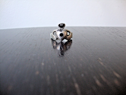 Vintage irish claddagh love - vintage,